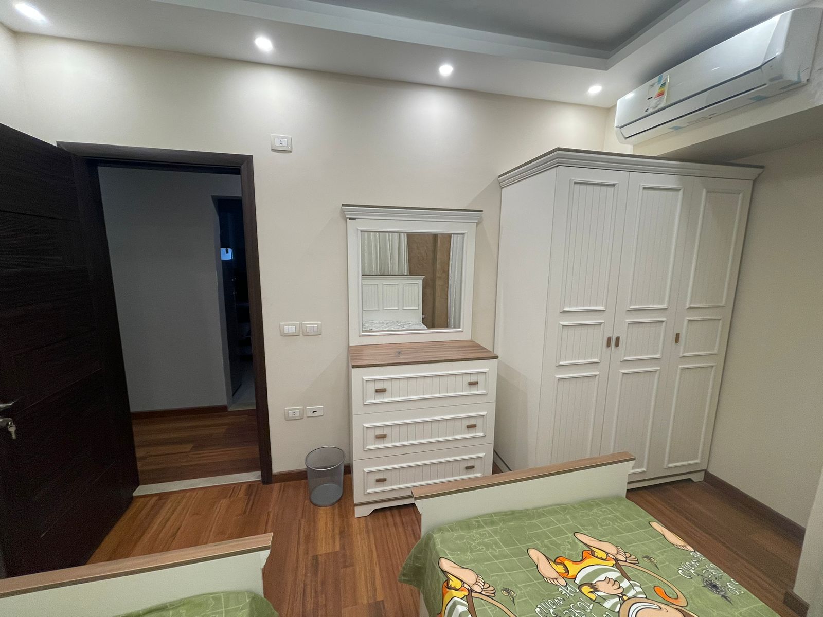 furnished flat with good price for rent at new cairo